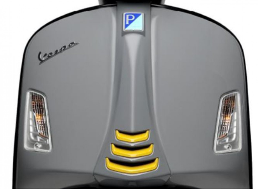 Kit de carénage "Black Kit" pour Vespa GTS Super Tech HPE