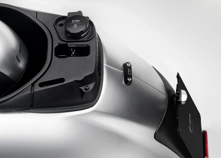Bouchon de réservoir RIZOMA pour Vespa, noir