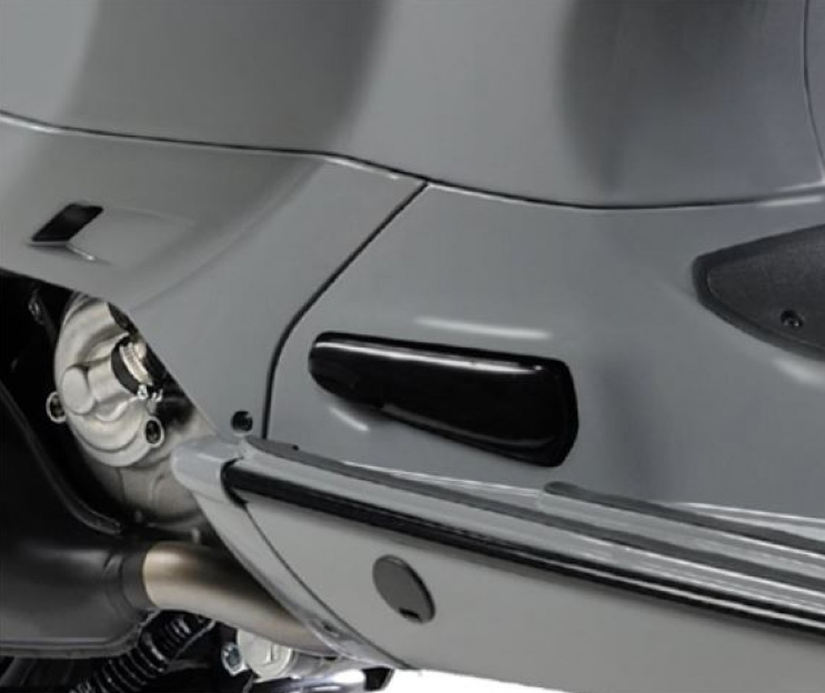 Kit de carénage "Black Kit" pour Vespa GTS Super Tech HPE