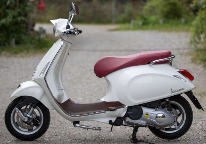 Anneau de lampe pour Vespa Primavera 50-125ccm 2T/4T, chrome