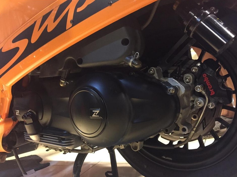 Couverture couvercle vario LEADER pour Vespa, noir