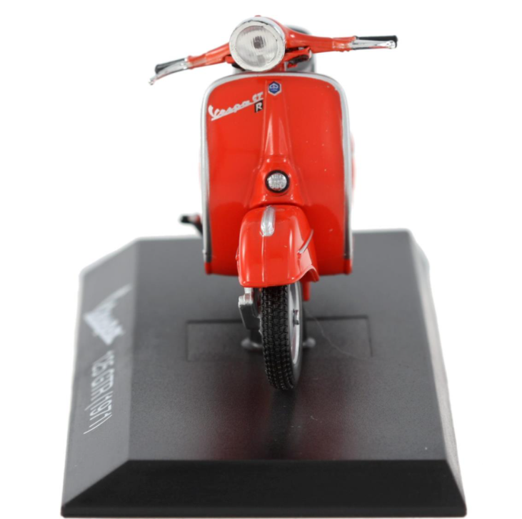 Modèle Vespa 125 GTR (1968), rouge