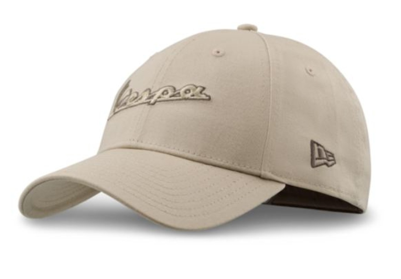 Casquette de baseball Vespa DEC New Era 9Forty beige